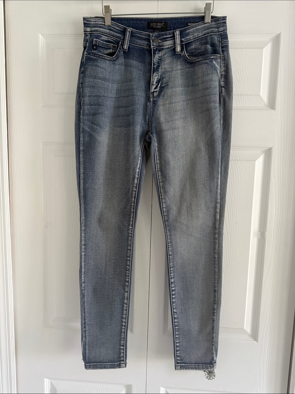 Judy Blue Skinny Fit Medium Wash Distressed Jeans - Size 11/30